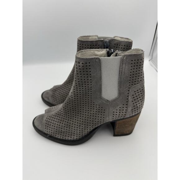 Bos. & Co Grey Perforated Peep Toe Heeled Ankle Booties Briana Boots Women’s 7.5 - Picture 3 of 7